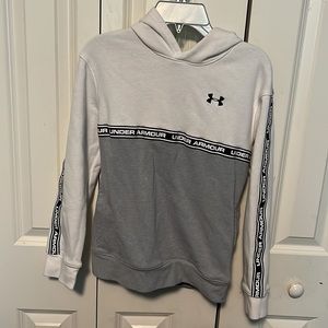 Under Armour white gray Youth Medium hoodie Sweatshirt